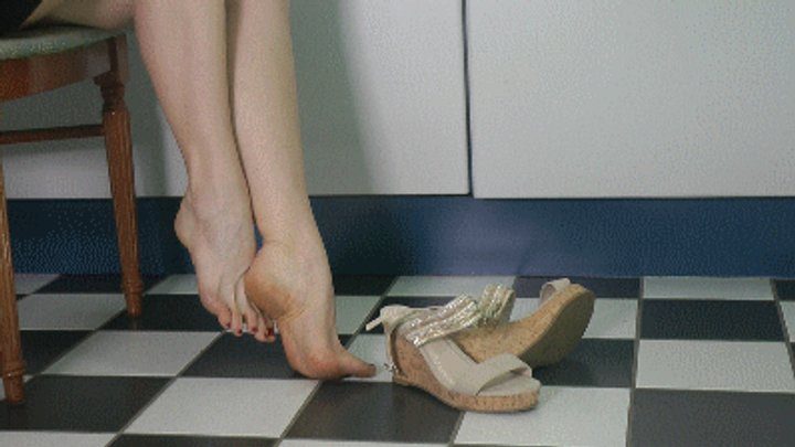 Ballerinas Flip Flops And More - AlanasHotFeetAndShoes (WMV)