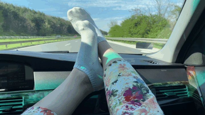 Pretty Dirty Foot Girls - FEET ON A CAR DASHBOARD - MP4 Mobile Version