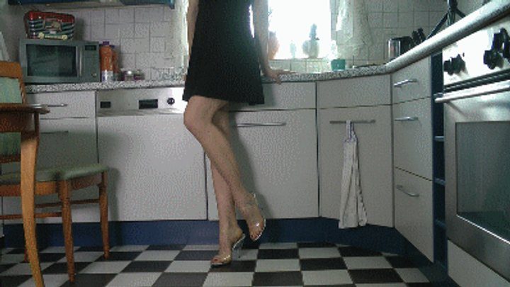 High Heel Dangling And Boots - LadyAlanasSexyPosing (WMV)