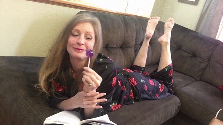 Aariels Foot Fetish Desires - LOLIPOP AND SEXY SOLES