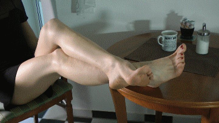 Ballerinas Flip Flops And More - HotFeetLongLegs (MP4)