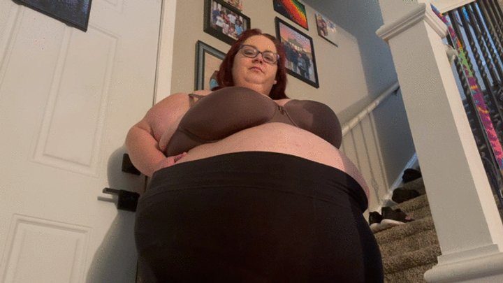 Celiabbw Clips - Watch Celia the Giantess Squash Your Dick - MP4