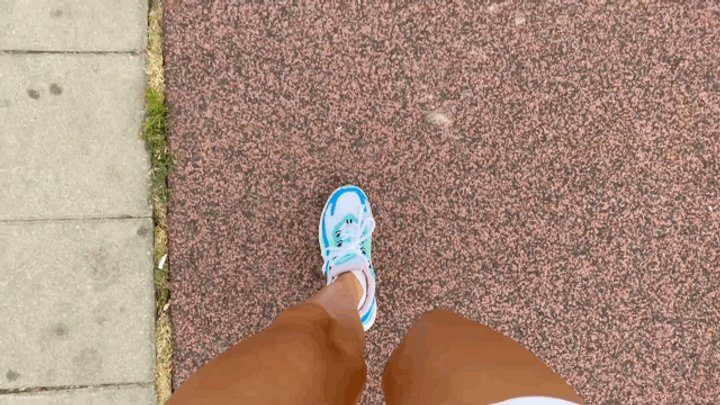 Pretty Dirty Foot Girls - VENTING MY STINKY FEET ON A PARK BENCH - MOV Mobile Version