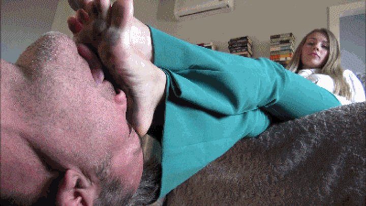 Divine Goddess Gabriella - GABRIELLA - I don't want to put effort - Dirty feet licking (INSANE CLIP!)