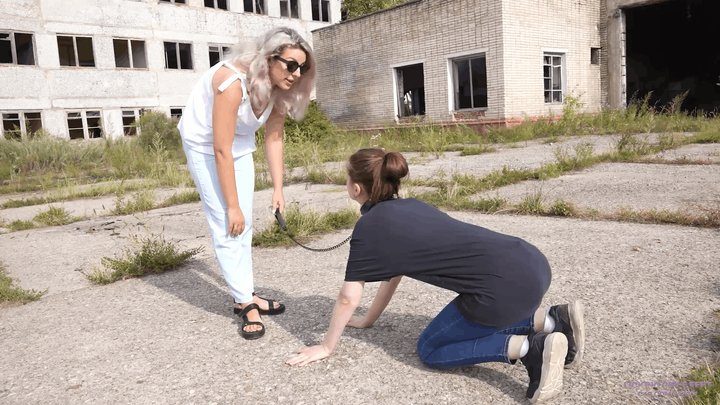 Servants For Girls - JANE - Nice weather for a walk with my pet (HD)