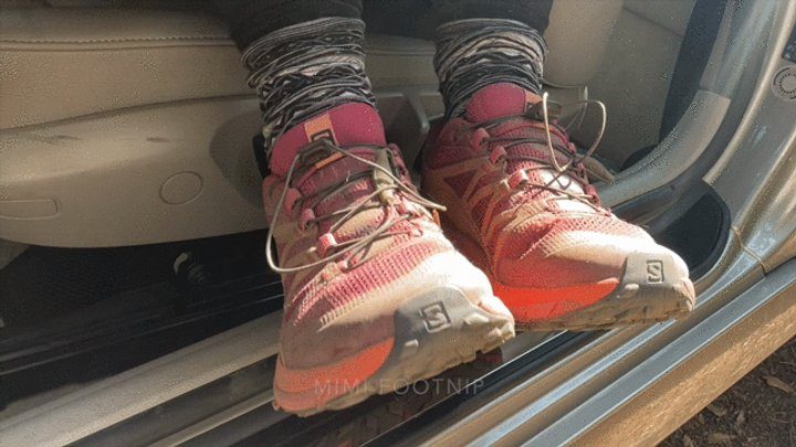 Mimi Footnip - Mimi Removes Her Hiking Shoes