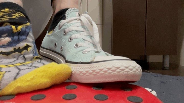 Pretty Dirty Foot Girls - STINKY SOCKS CONVERSE SNEAKERS AND FUNGUS FEET - MP4 HD