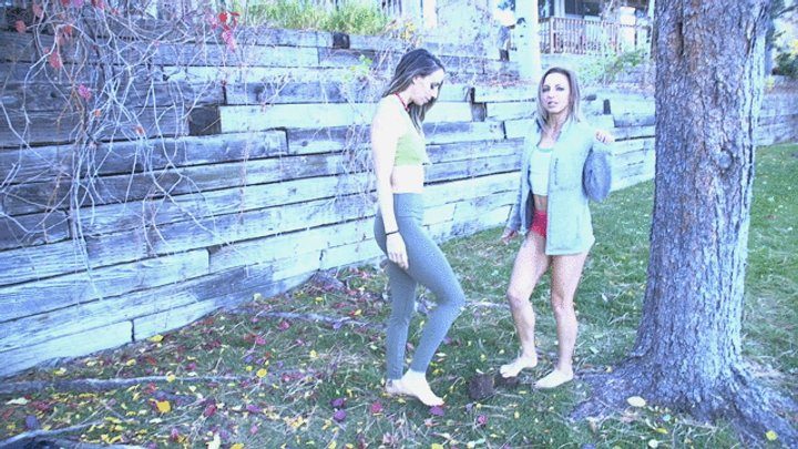 Lora Cross - Lesbian Foot Worship – Lora Cross and Mars Foxxx