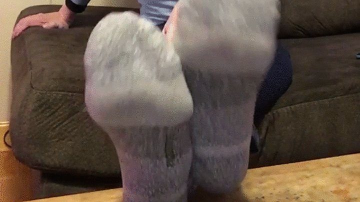 Aariels Foot Fetish Desires - SIZE 9'S SUPER CLOSE