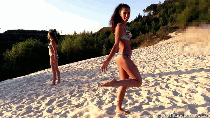Barefoot Show - Sporty girls Anastasia and Olivia with big feet and a ball on a public beach (Part 6 of 6) #20211105