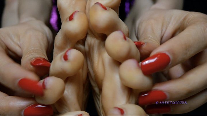 Goddess Diamante - My feet are now sweaty
