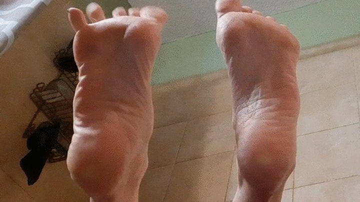 Aariels Foot Fetish Desires - DRIPPING HEELS