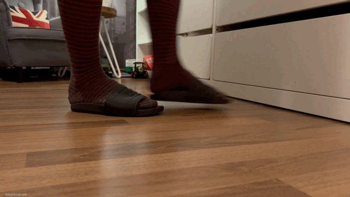 Pretty Dirty Foot Girls - OLD SOCKS AND STINKY WORN SLIPPERS - MOV Mobile Version