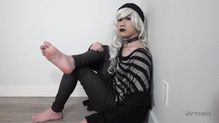 Iartemis - Foot Tease 4K