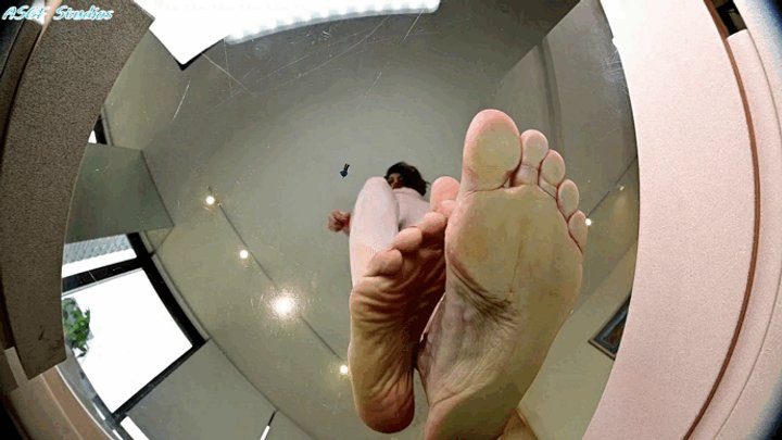 Amateur Soles Giantess And Footjobs - Annette BAREFOOT CRUSH! - MP4