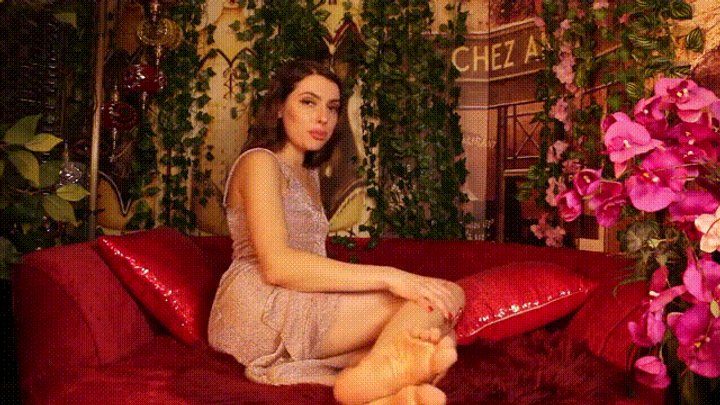Goddess Sasha Mizaree Owns You - Red Light Green Light JOI For My Feet