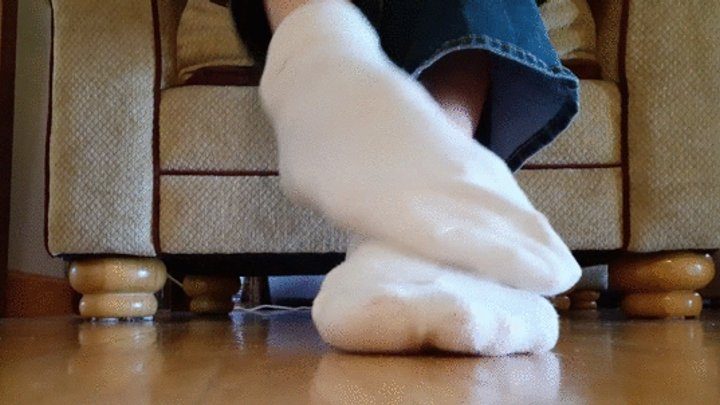 Aariels Foot Fetish Desires - MY TOES AND SOLES OWN YOU!