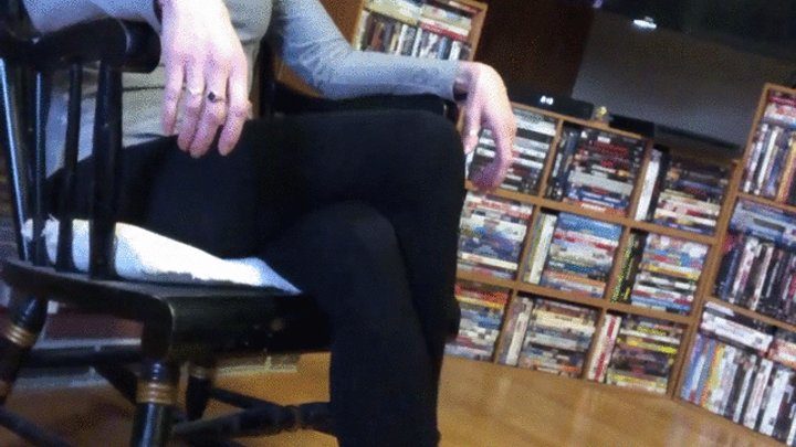 Aariels Foot Fetish Desires - FAST FOOT RUBBING
