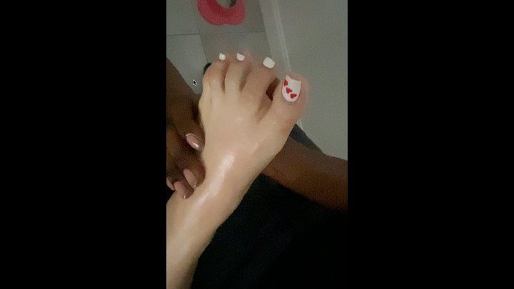 Pretttylillfeet - Foot massage JOI