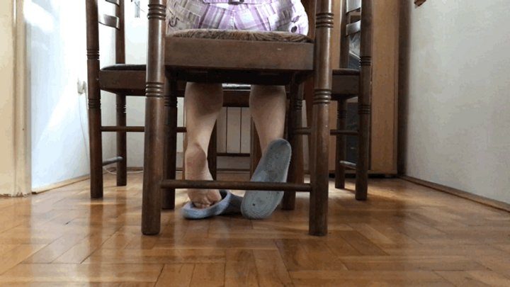 Dollhouse Studio - WORKING FROM HOME FOOT SPYING IN SLIPPERS NICKY - MOV Mobile Version