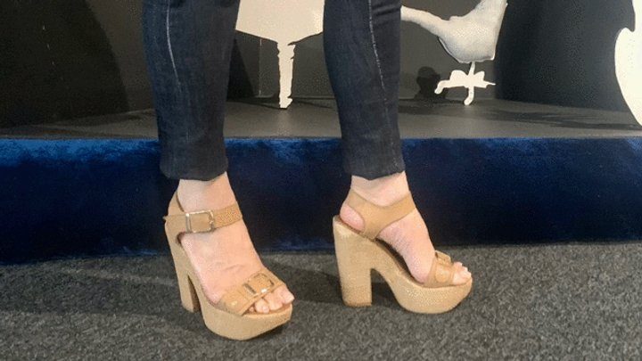 Empress Bella Sadic - My long toes with well worn sandal