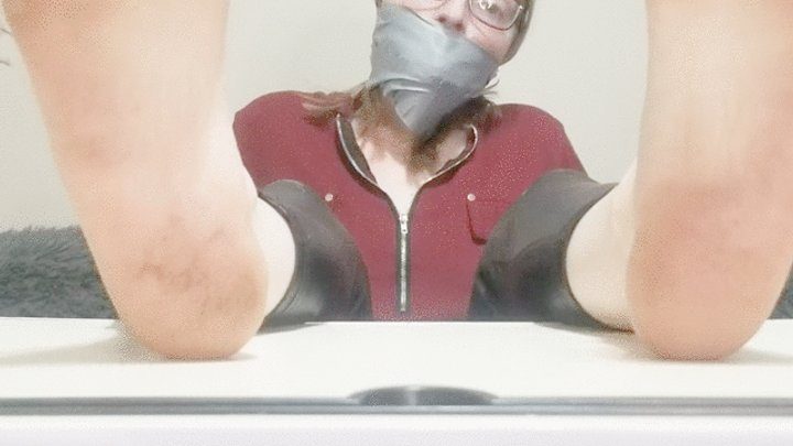 Sinfulbell - Gags and feet