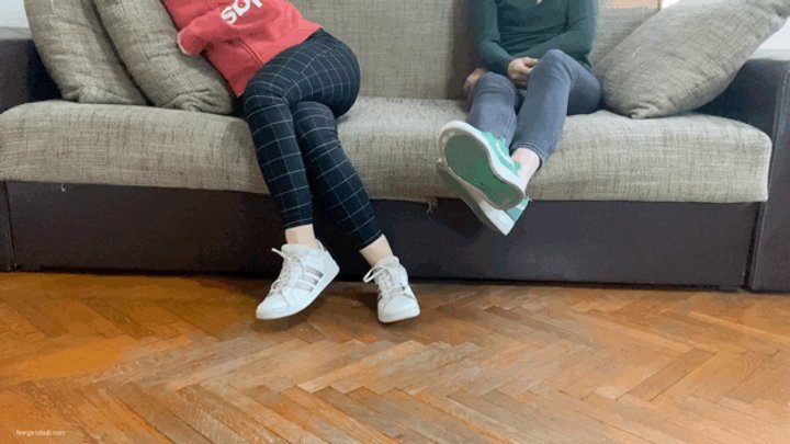 Dollhouse Studio - THREE GIRLS FOOT FIGHT IN SOCKS - MOV HD