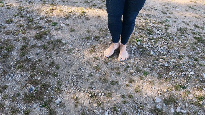 Jenna Star's Fetish Playground - My Barefeet in the Mud