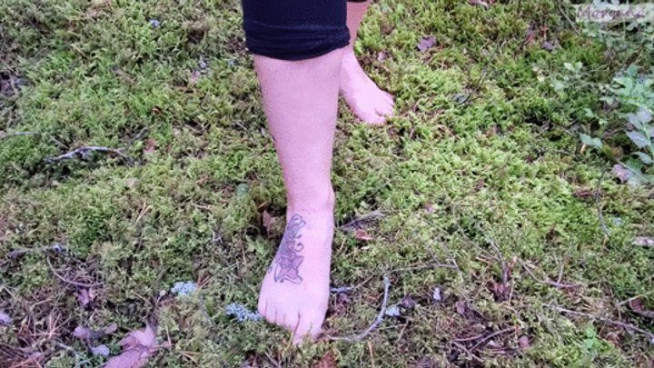 Morganas Unique Pleasures - Beautiful Dirty Feet Trampling On a Bed Of Moss hdmp4