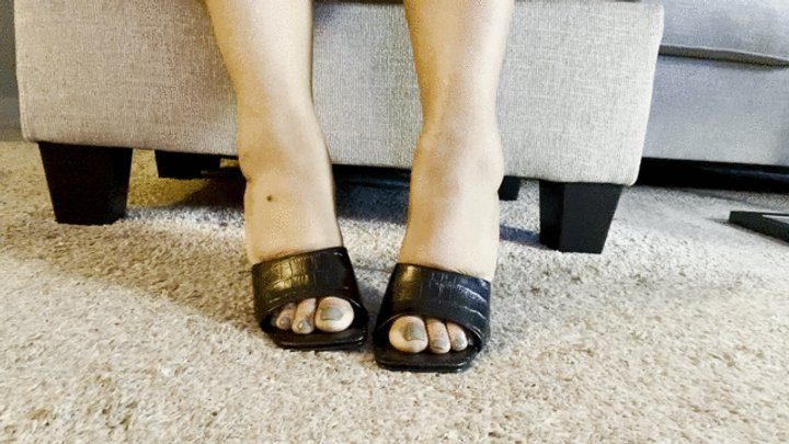 Nyla Bouche' Big Butt Adventures - My Dry Dirty Soles in Heels