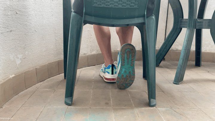 Pretty Dirty Foot Girls - TWO GIRLS IN STINKY NIKE SNEAKERS SHOEPLAY UNDER THE CHAIR (LONG VERSION) - MOV Mobile Version