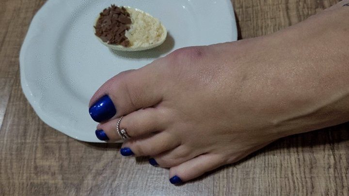 Sylnifty - I love chocolate on my feet, come to clean it