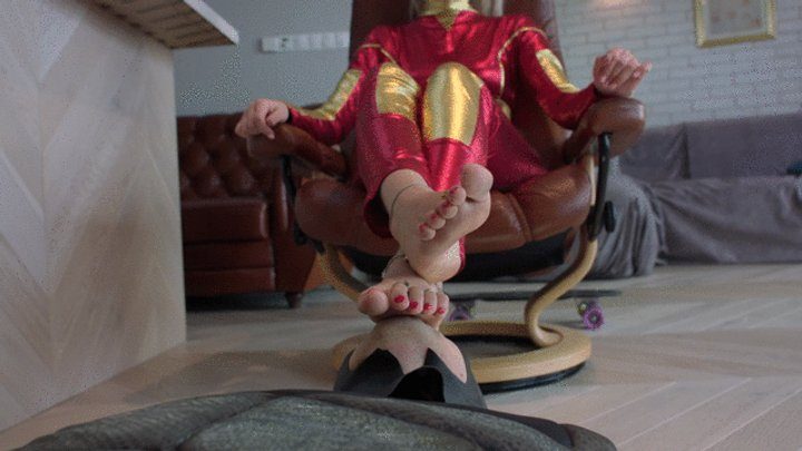 Dominant Femine - Harley Quinn Wants Batman Below Her Feet - Russian Language - Full - HD 1920x1080