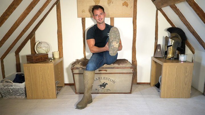 Master Apollo - APOLLO : Muddy Wellington Boot Domination and Inhale