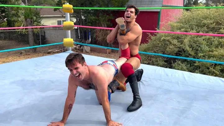 Butt Wrestling Inc - Leon vs Bill: Submissions