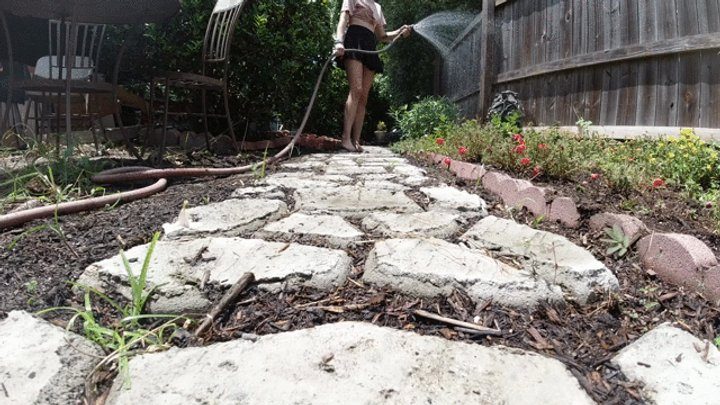 Moulan Rouge - Valerie and Charlie get all dirty in the Garden