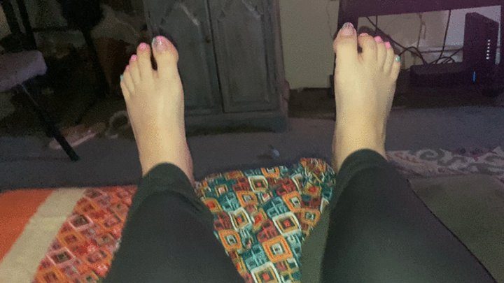 Tiptoes - Sexy soles jerk off instruction volume1