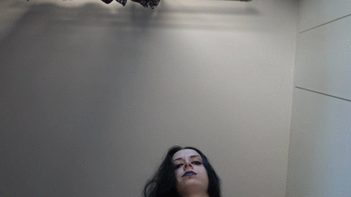 Mistress Nyx Store - WORSHIP MY DIRTY FEET