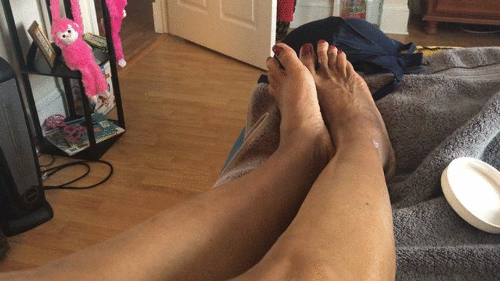 Black Goddess Zena - Zena having fun with Herself!