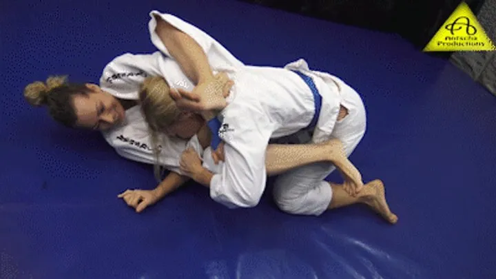Antschas Wrestling And Fetish Store - Antscha Kimbra judo GI rematch