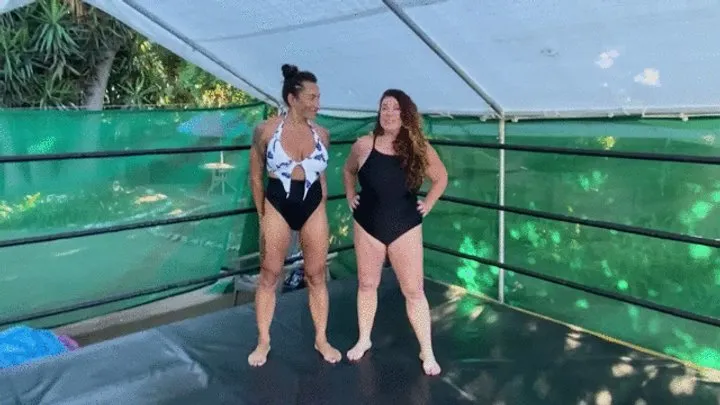 Kristease Battling Babes - Kristi Etxold vs Luna - Submission Wrestling