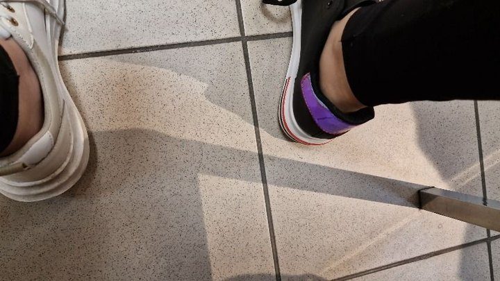 Nicoletta Embassi - Stinky feet in a public store 4K