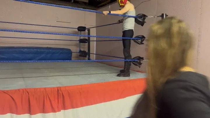 Nadia Sapphire - skinny male jobber gets farted on and submitted by big curvy female