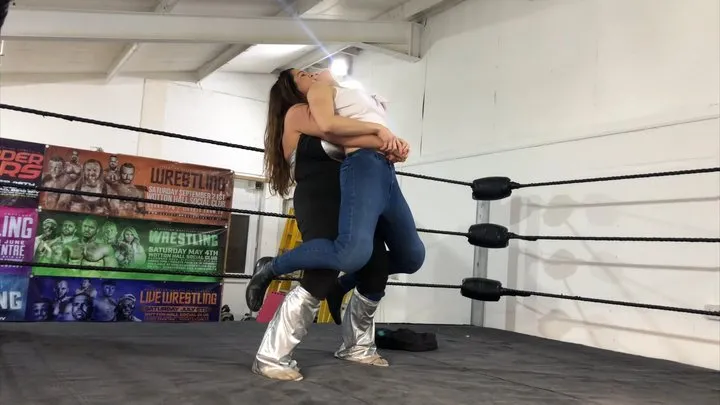 Bad Girls Wrestling - Lift and carry dominating match