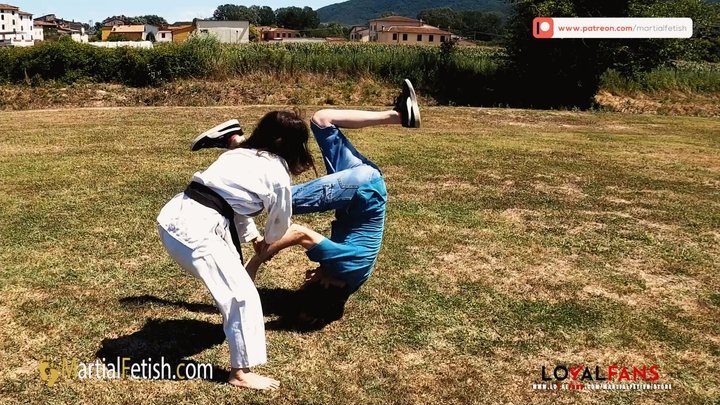 Martial Fetish - Pinkcookie outdoor white gi foot domination