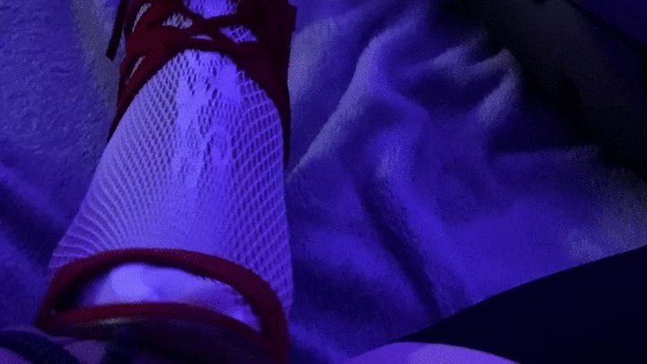 Playfulsinner - Intense Footjob incl Ballbusting
