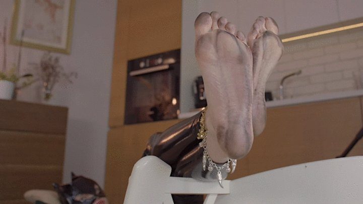 Dominant Femine - Amber - Lick Feet Of Catwoman - Part 01 - HD 1920x1080