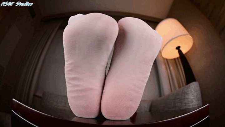 Amateur Soles Giantess And Footjobs - Jen's Christmas stocking soles! - MOV