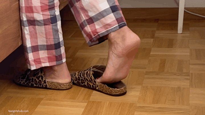 Dollhouse Studio - SWEATY SOLES IN BIRKENSTOCK SANDALS - MOV Mobile Version