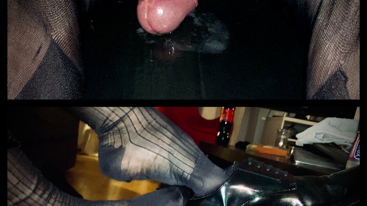 Gay Male Soxjob Heaven - SHINY SHOES AND BOARD